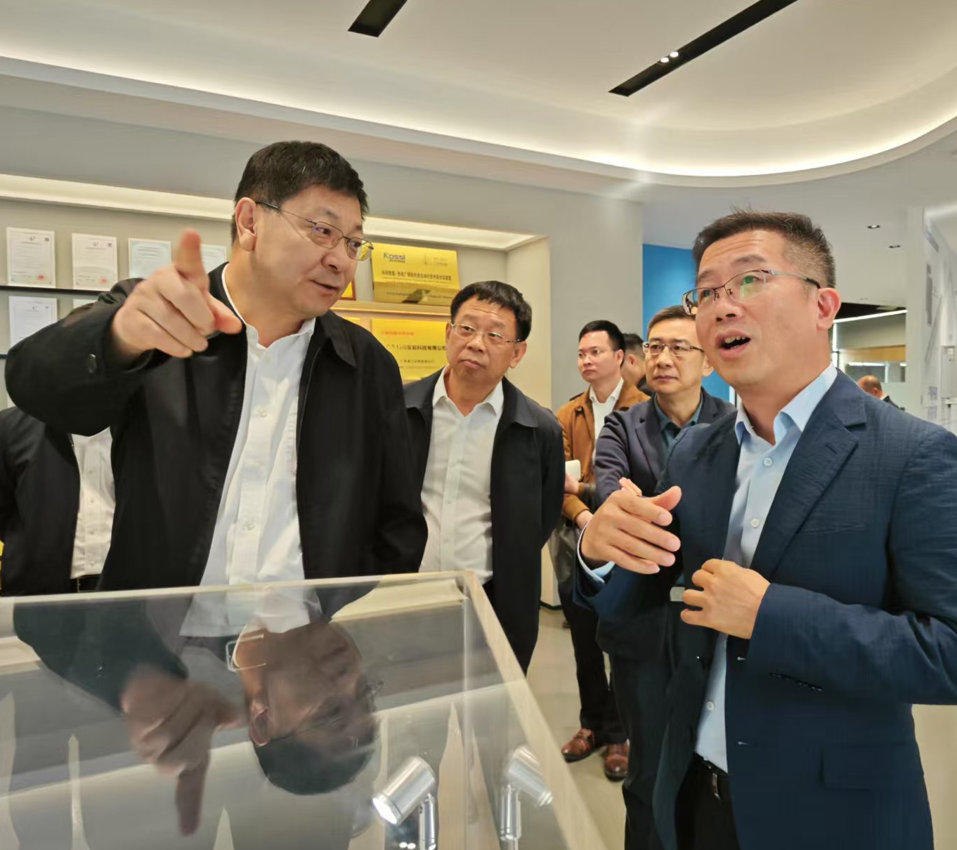 佛山市長白濤同志帶隊到科伺調(diào)研